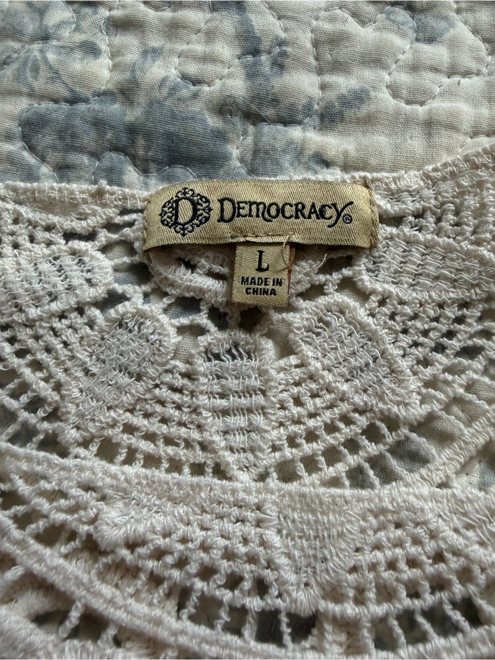 Democracy Cream Crochet Lace Yoke Blouse size large Boho - Picture 2 of 11